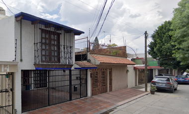 Venta de Casa en Praga, Valle Dorado, Tlalnepantla, México