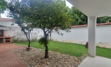 VENDO CASA DE DOS PISOS EN CONDOMINIO AL ORIENTE DE NEIVA