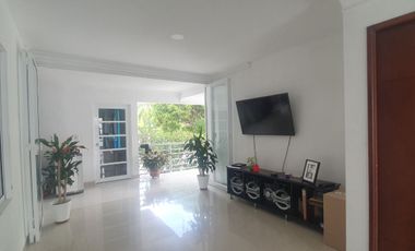 VENDO CASA DE DOS PISOS EN CONDOMINIO AL ORIENTE DE NEIVA