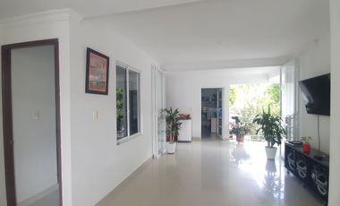 VENDO CASA DE DOS PISOS EN CONDOMINIO AL ORIENTE DE NEIVA
