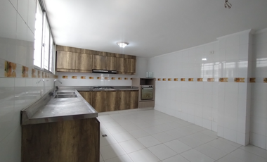 Apartamento en arriendo en Alto Prado.