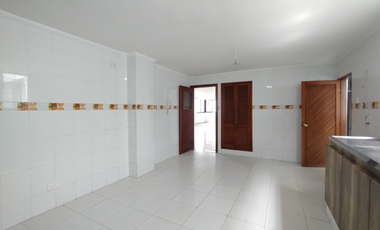 Apartamento en arriendo en Alto Prado.