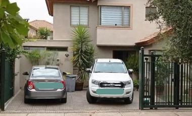 Se arrienda preciosa casa en Chicureo Norte