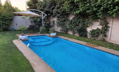 Se arrienda preciosa casa en Chicureo Norte