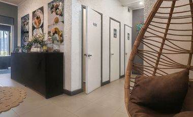 ARRIENDO – CASA COMERCIAL E INDUSTRIAL DOS PISOS MAS MANZARDA