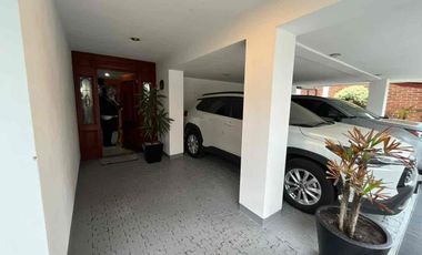 Residencia clásica, en fraccionamiento exclusivo con la mejor ubicación de la Ciudad.