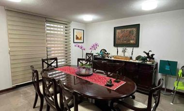 Residencia clásica, en fraccionamiento exclusivo con la mejor ubicación de la Ciudad.