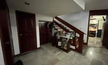 Residencia clásica, en fraccionamiento exclusivo con la mejor ubicación de la Ciudad.