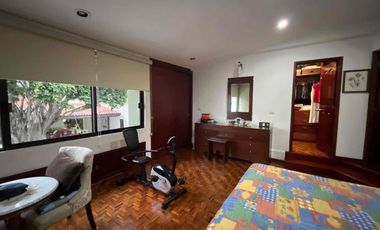 Residencia clásica, en fraccionamiento exclusivo con la mejor ubicación de la Ciudad.