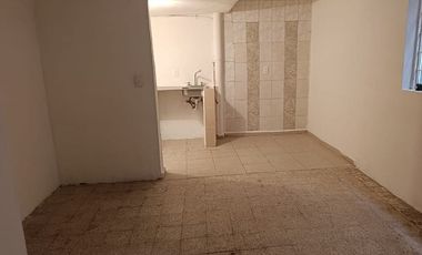 rento departamento con entrada independiente en la Loma Tlalnepantla, 2 recamaras sin estacionamiento