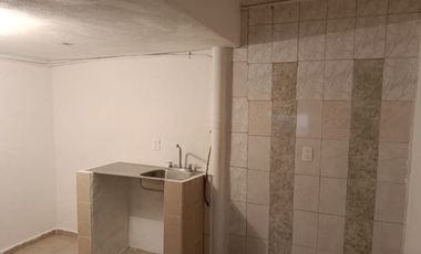 rento departamento con entrada independiente en la Loma Tlalnepantla, 2 recamaras sin estacionamiento