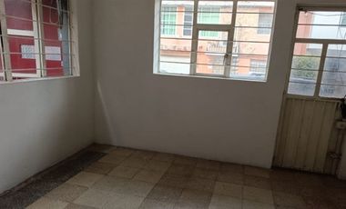 rento departamento con entrada independiente en la Loma Tlalnepantla, 2 recamaras sin estacionamiento
