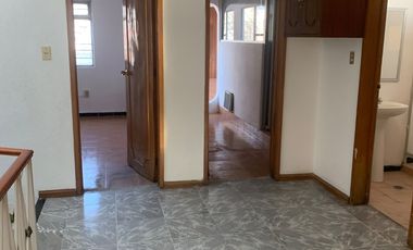 Casa en Venta para Oficina - Clínica - Escuela en Col. Bellavista en Puebla