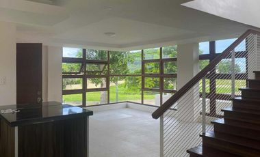 A Sanctuary of Serenity Meet your Elegant Modern Residence