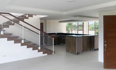 A Sanctuary of Serenity Meet your Elegant Modern Residence