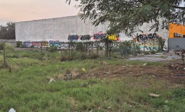Terreno Comercial en Carretera a Laredo