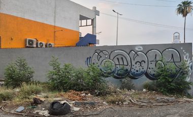 Terreno Comercial en Carretera a Laredo