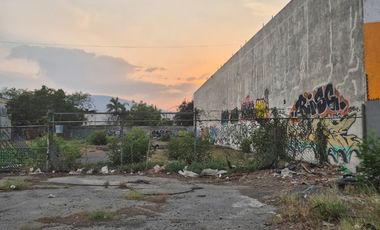 Terreno Comercial en Carretera a Laredo