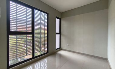 Disewakan Rumah Semi Furnished 2 Lantai NorthBend Metland Puri