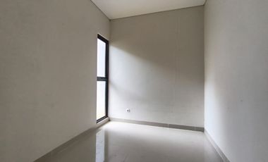 Disewakan Rumah Semi Furnished 2 Lantai NorthBend Metland Puri