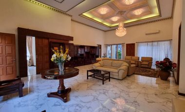 RUMAH MEWAH DIJUAL DI SOLO DEKAT SOLO GRAND MALL