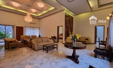 RUMAH MEWAH DIJUAL DI SOLO DEKAT SOLO GRAND MALL