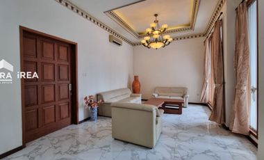 RUMAH MEWAH DIJUAL DI SOLO DEKAT SOLO GRAND MALL