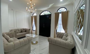 RUMAH MEWAH BSD READY TO MOVE IN! HARGA TURUN SIGNIFIKAN DI DE LATINOS, COCOK UNTUK KELUARGA BESAR!