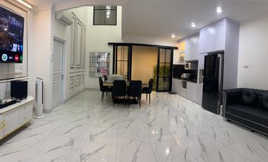 RUMAH MEWAH BSD READY TO MOVE IN! HARGA TURUN SIGNIFIKAN DI DE LATINOS, COCOK UNTUK KELUARGA BESAR!