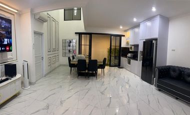 RUMAH MEWAH BSD READY TO MOVE IN! HARGA TURUN SIGNIFIKAN DI DE LATINOS, COCOK UNTUK KELUARGA BESAR!