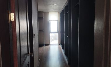 3 Bedroom Condo Unit For Sale in Angeles City, Pampanga