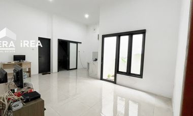 RUMAH DISEWAKAN DI SOLO DEKAT RS BRAYAT MINULYA COCOK UNTUK KANTOR RUMAH TINGGAL