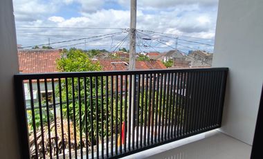 Rumah  Baru Jogja Utara Kampus UGM, Kayen Banteng Jalan Kaliurang Harga Nego