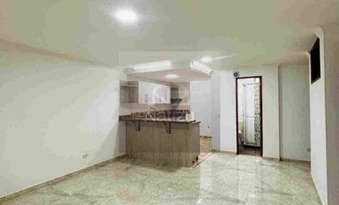 Apto en primer piso en Urbanización abierta