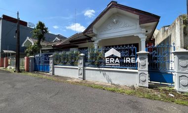 Rumah dijual dekat Solo Baru letak strategis