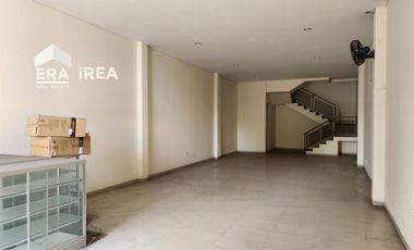 DISEWAKAN RUKO 2 LANTAI DISEWAKAN DI SOLO DEKAT KAMPUS UNS