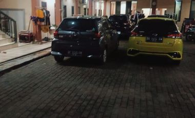 nego sampai jadi Kost 65  Kamar dan Rumah Besar luas tanah 1.870 m2 Dekat Kampus Unismuh Makassar