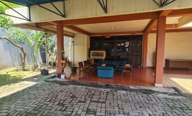 nego sampai jadi Kost 65  Kamar dan Rumah Besar luas tanah 1.870 m2 Dekat Kampus Unismuh Makassar