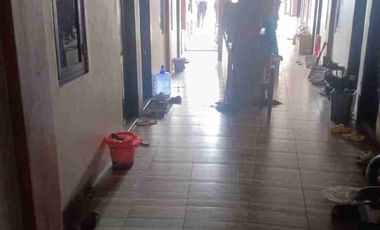 nego sampai jadi Kost 65  Kamar dan Rumah Besar luas tanah 1.870 m2 Dekat Kampus Unismuh Makassar