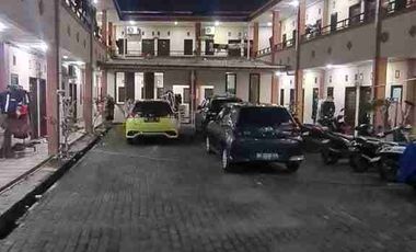 Nego sampai jadi. Kost dan Rumah  luas tanah 1.870 m2 Dekat Kampus Unismuh Makassar passive income