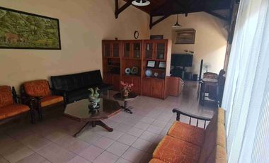 Nego sampai jadi. Kost dan Rumah  luas tanah 1.870 m2 Dekat Kampus Unismuh Makassar passive income