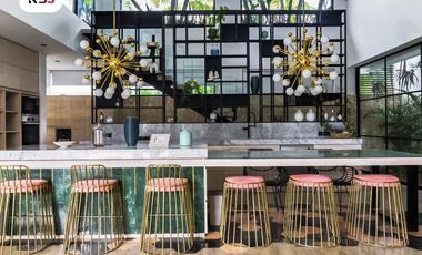 FOR SALE LUXURY VILLA WIITH SWIMMING POOL AND BEAUTIFUL GARDEN AT CANGGU