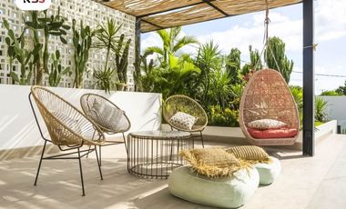 FOR SALE LUXURY VILLA WIITH SWIMMING POOL AND BEAUTIFUL GARDEN AT CANGGU