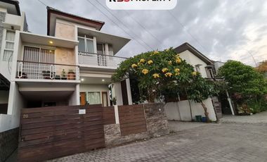 FOR SALE MODERN VILLA WITH BALCONY AND RICE FIELD VIEW AT RENON, DENPASAR