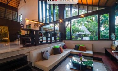 FOR SALE VILLA WITH BEAUTY SWIMMING POOL AND JUNGLE VIEW AT SUKAWATI