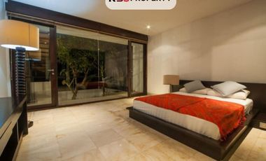 FOR SALE VILLA WITH BEAUTY SWIMMING POOL AND JUNGLE VIEW AT SUKAWATI