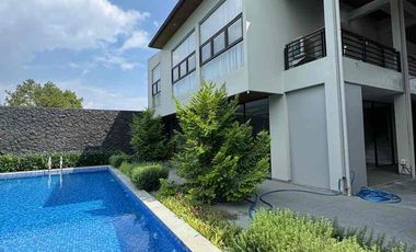 DIJUAL RUMAH SIAP HUNI FULLY FURNISH DI SETIABUDI REGENCY BANDUNG