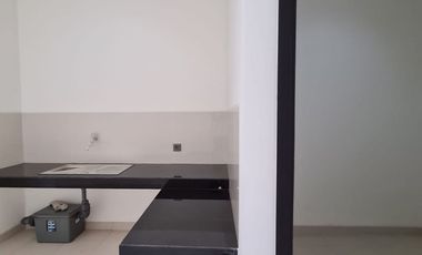 Rumah Mewah Golf Island PIK 10x30 Brand New Kosongan Ada Lift