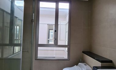 Rumah Mewah Golf Island PIK 10x30 Brand New Kosongan Ada Lift