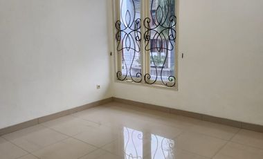 Disewakan Rumah Puri Indah – Jakarta Barat Siap Huni